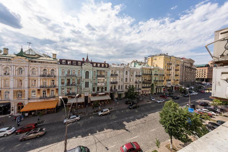 Apartment Near Lva Tolstoho Square Киев Экстерьер фото